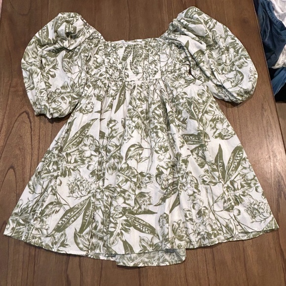 Abercrombie Women’s Emerson Poplin Puff Sleeve Floral Green and White Mini Dress - Picture 6 of 6